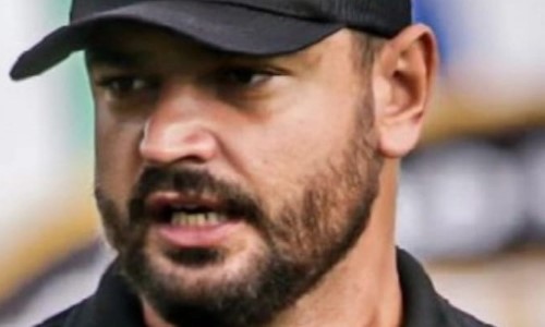 Resende FC anuncia Arthur Barroso como técnico para 2026